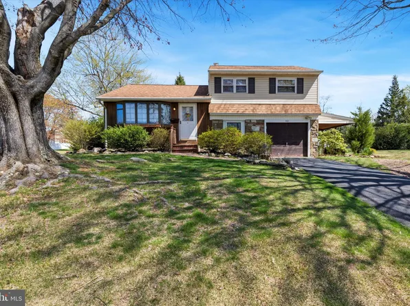 301 Gibson Ave, Warminster, PA 18974