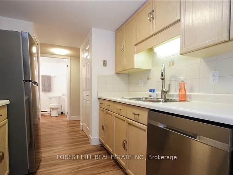 1510 Richmond St N #110 — Photo 13