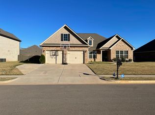 119 Colony Cove Dr, Meridianville, AL 35759