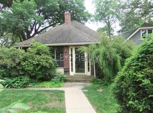 68 Walnut Hill Rd, Newton, MA 02459