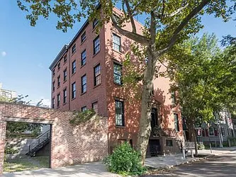 15 Willow Street in Brooklyn Heights