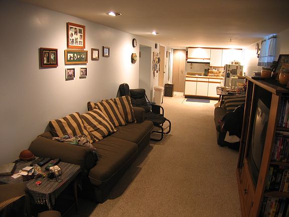 5th image of 19 Tulip Hill Ln