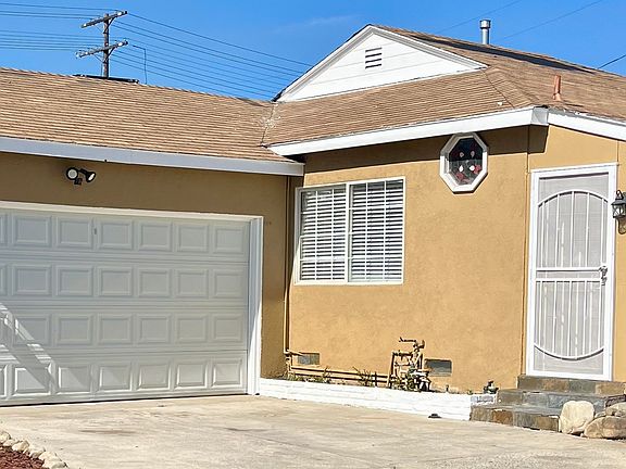 2nd image of 8246 Beeman Ave