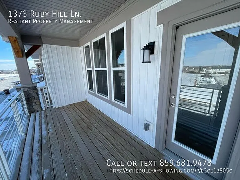 1373 Rubyhill Ln — Photo 9