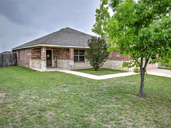 2704 Camp Cooper Dr, Killeen, TX 76549