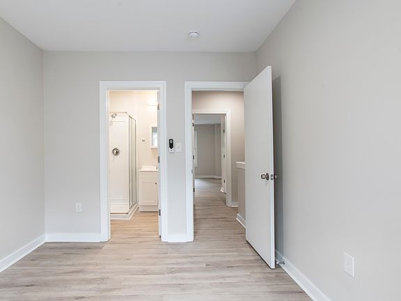 5th image of 3218 N Philip St #36