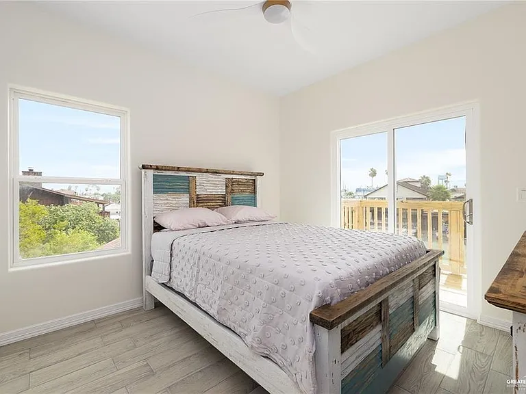 1009 Bass Ave #3 — Photo 9