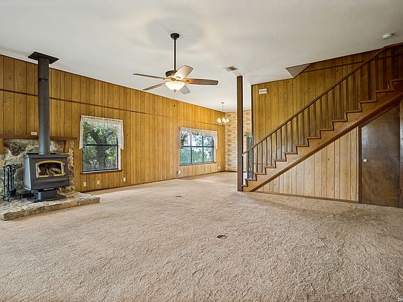 3rd image of 405 Lake Side