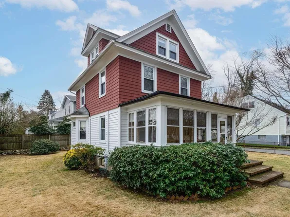 104 Olive Street, Huntington Station, NY 11746