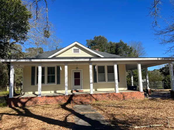3690 Dexter St, Blackville, SC 29817