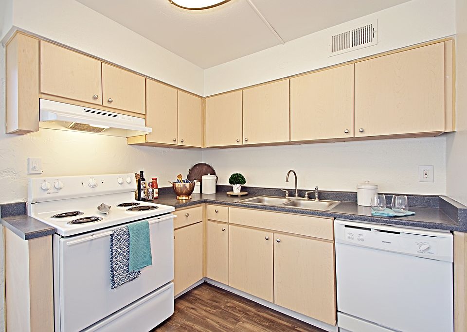 1st image of 7440 E Thomas Rd #210