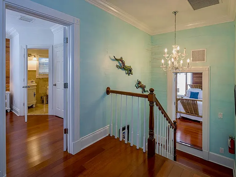618 Whitehead St — Photo 17