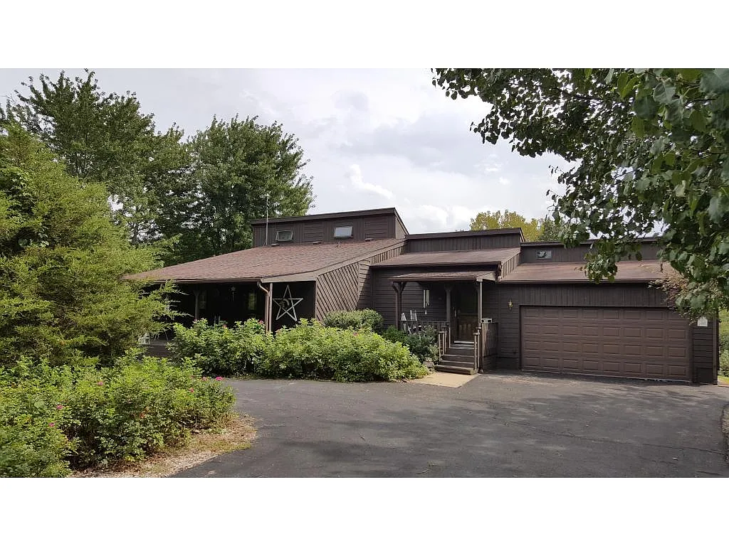 5727 Mill Rd photo 1