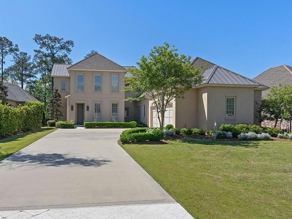 1st image of 20 Briar Hollow Dr