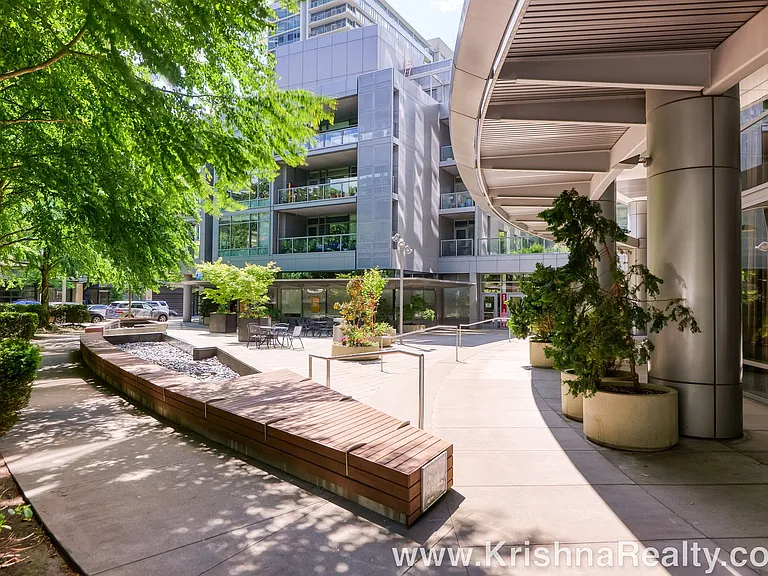 3601 SE River Pkwy #321 — Photo 3