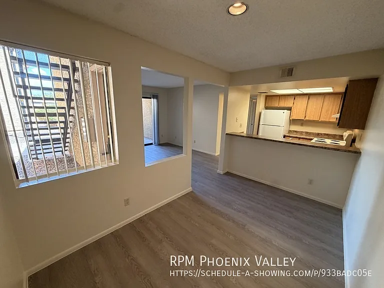 Parkside Apartments — Photo 43