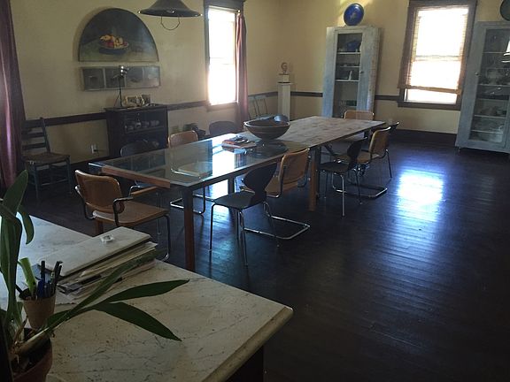 lodge floor loft dining room