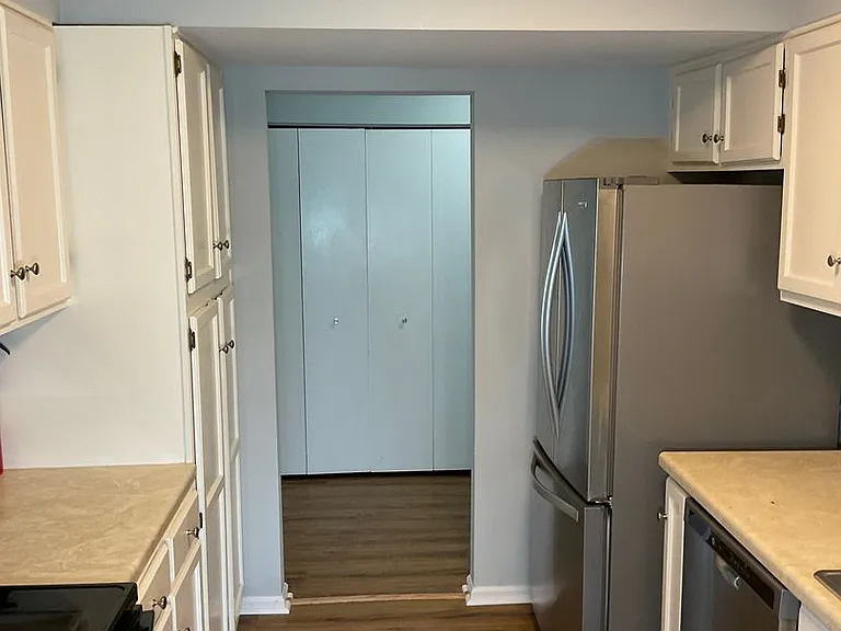 8 Russell Ave #311 — Photo 3