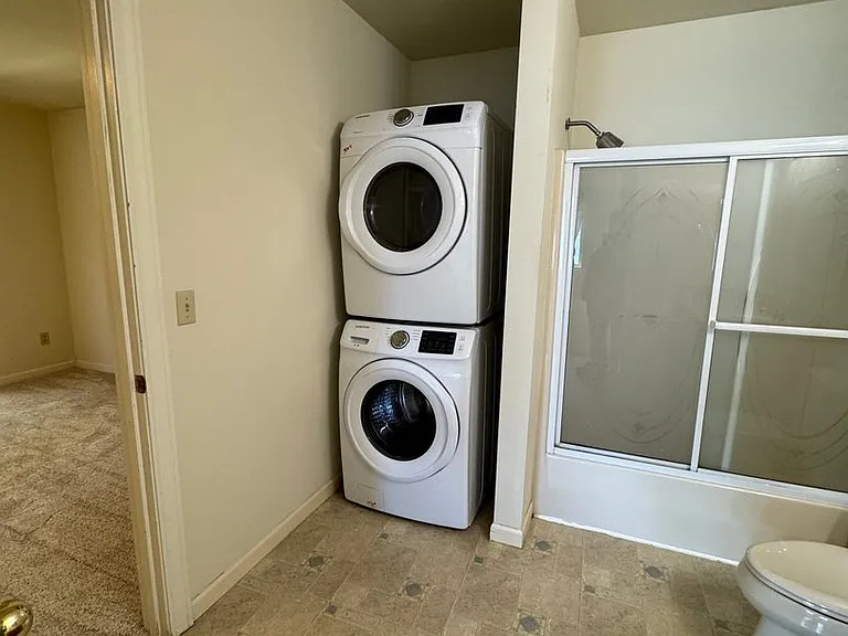 8517 Ocean Beach Hwy — Photo 10