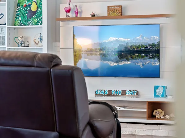 1341 Bayview Dr #Id1438676p, Clearwater, FL 33756