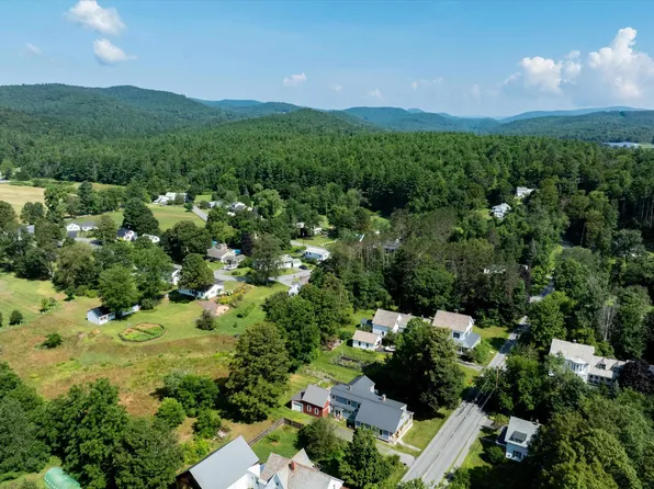 95 Church Street, Chester, VT 05143