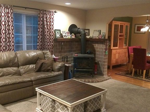 3rd image of 18034 Highland Ct SE
