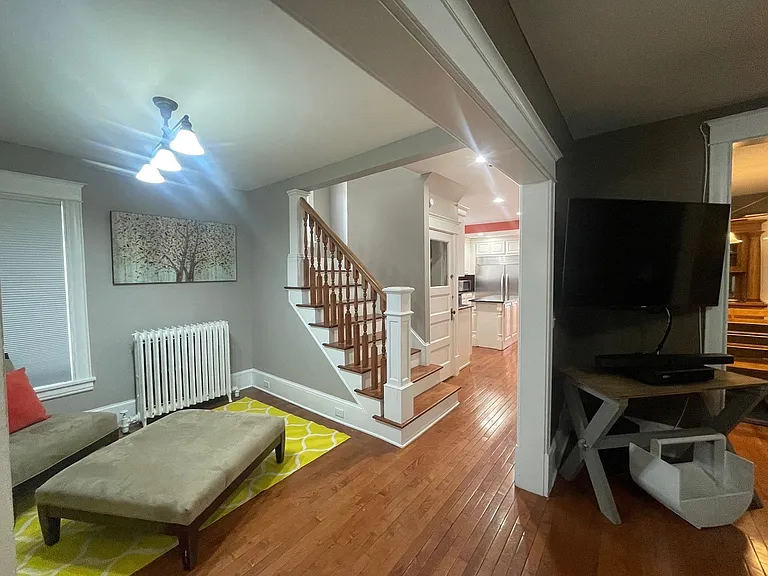 4453 York Ave S — Photo 11