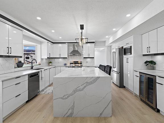 5th image of 2134 Blackwell Ave