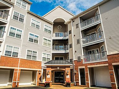 The Point at Fort Lee Apartment Rentals - Fort Lee, NJ | Zillow