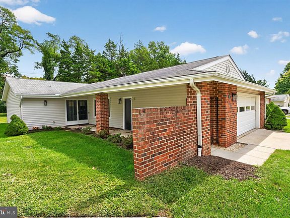 2nd image of 15513 Prince Frederick Way #105-A