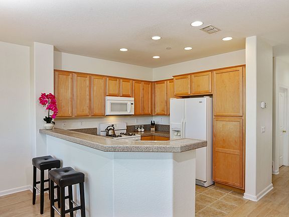 5th image of 1303 Esplanade Cir