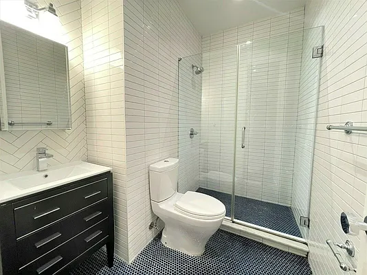 Rented by M G Commercial Realty | media 16