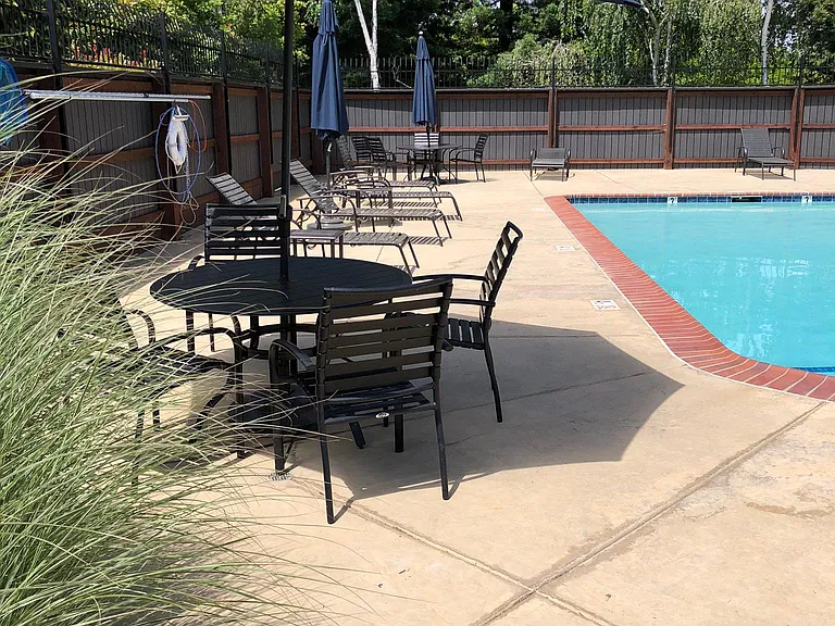 451 Camelback Rd — Photo 9