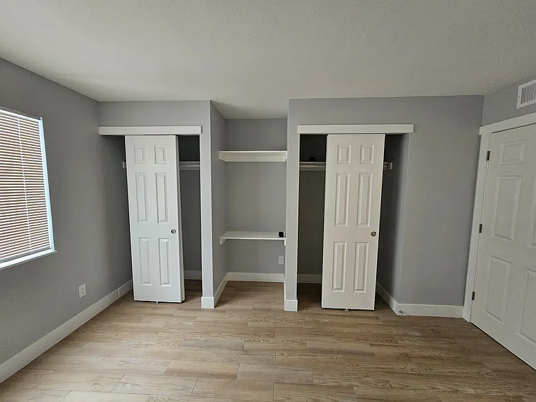 1926 S Vaughn Way #104 — Photo 8