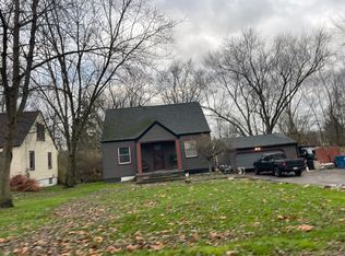 3218 Shadyside Dr, Hubbard, OH 44425