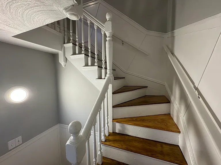 35 Cameron Ave #2L — Photo 17