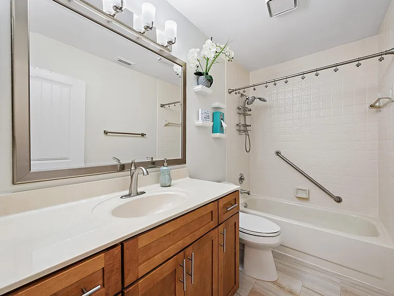 11139 SE Sea Pines Cir — Photo 16