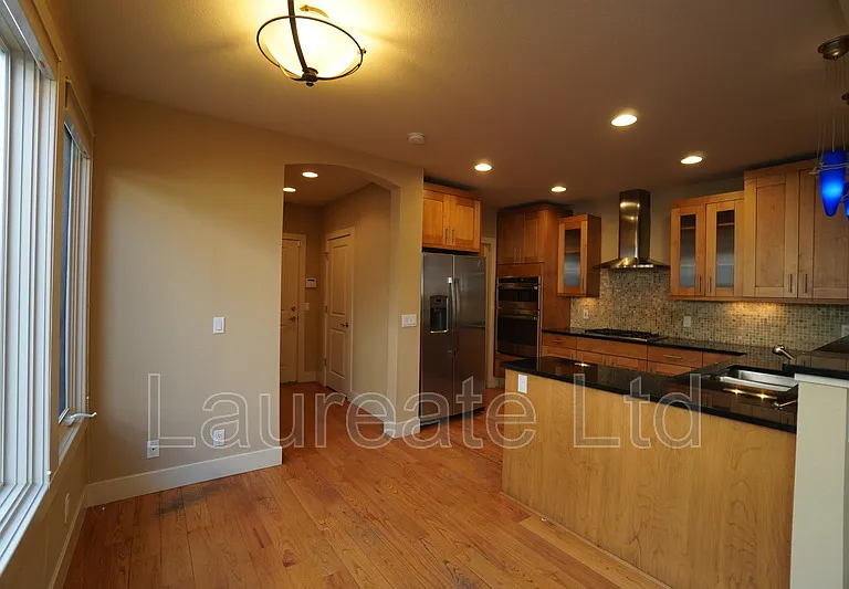 522 Milwaukee St — Photo 8