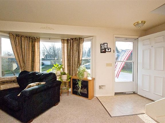 2nd image of 26 Belinda Cres