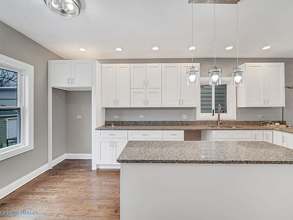 4th image of 1438 Circle Ave