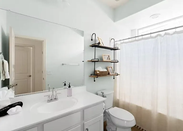 2437 E Alta Vista Rd — Photo 32