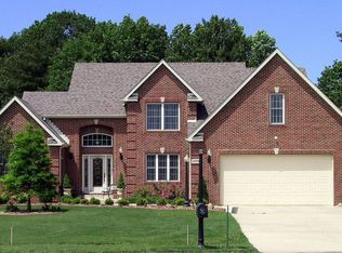 698 Harvest Rd, Valparaiso, IN 46383