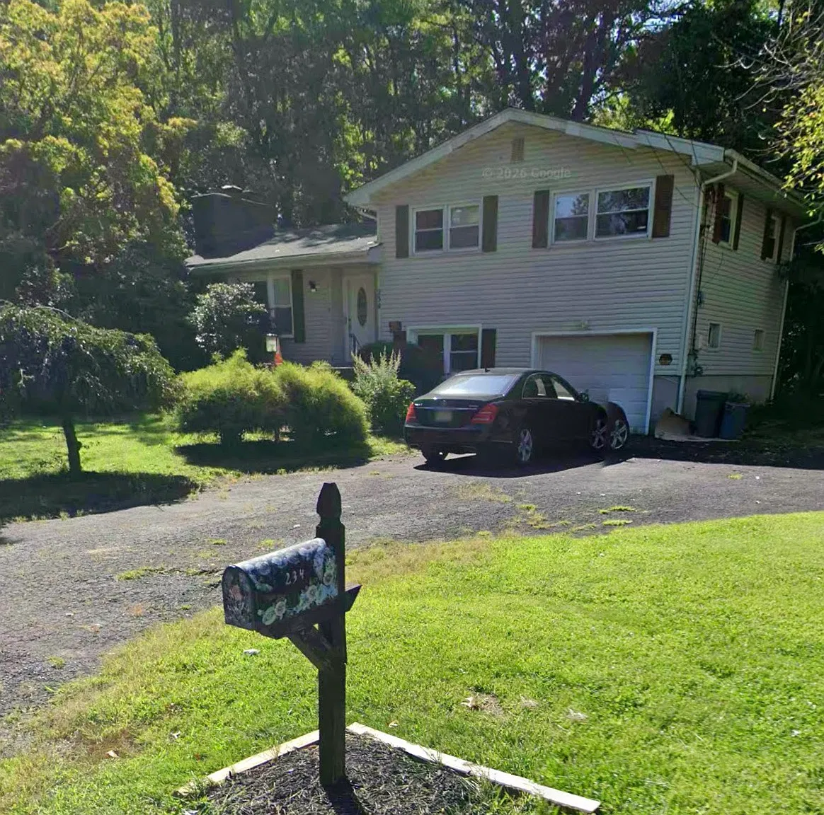 4 bed, 1498 sqft, $3,200 — Photo 1