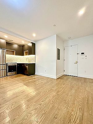 1st image of 224 Hawthorne St #5D