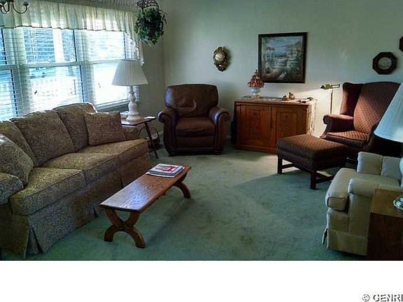 4th image of 165 Brentwood Ln