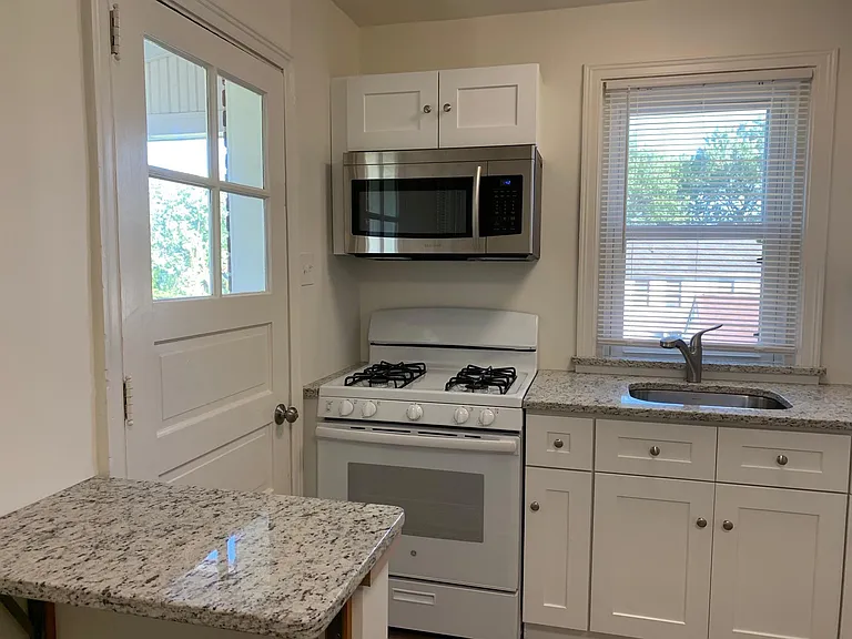 27 Ladomus Ave #2 — Photo 15