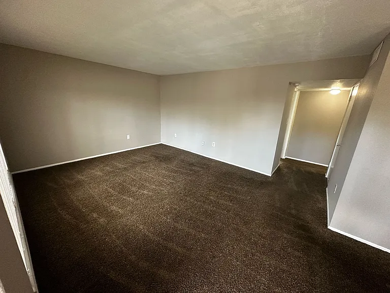 1830 Maravilla Ave #314 — Photo 4