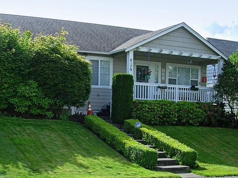 6179 Lincoln Dr — Photo 4