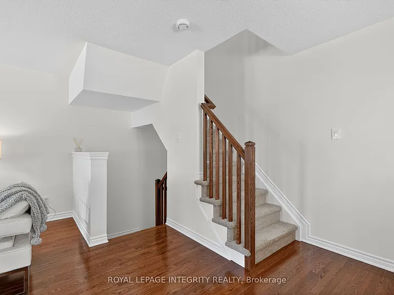 2619 Baynes Sound Way — Photo 27
