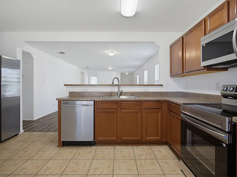 332 Lonestar Gait — Photo 13